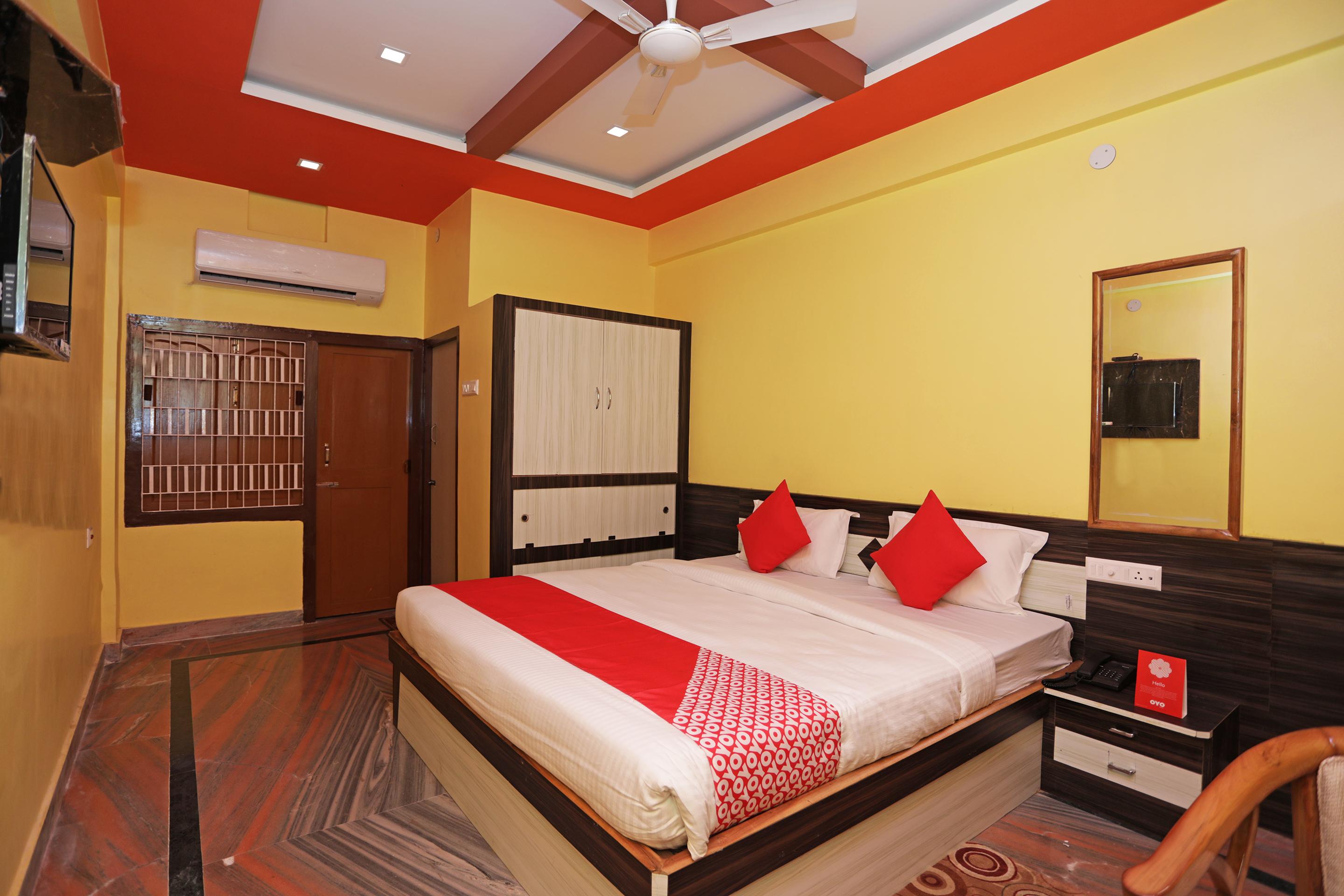 Collection O Hotel New Jasmine Urali Exterior photo
