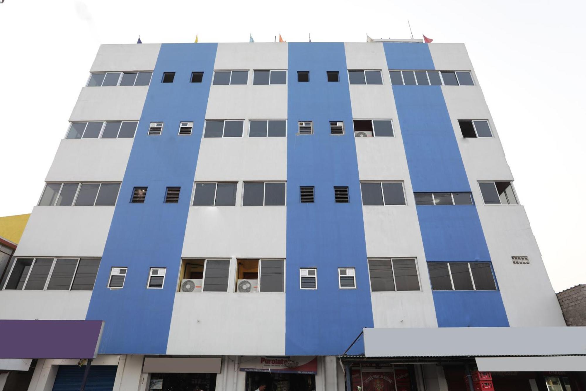 Collection O Hotel New Jasmine Urali Exterior photo